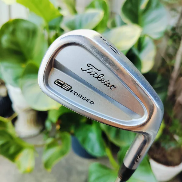 ชุดเหล็ก Titleist CB FORGED 712 ก้าน DYNAMIC GOLD X100 ก้านแข็งตีมันส์ใส่ได้เต็มๆ ตีแรงเอาอยู่ เหล็ก FORGED สุดพรีเมี่ยม และ มี CAVITY ชดเชยสูง ไม้กอล์ฟพรีเมี่ยมมือสอง ของแท้ By NakaraLuxurious image 10 ชุดเหล็ก Titleist CB FORGED 712 ก้าน DYNAMIC GOLD X100 ก้านแข็งตีมันส์ใส่ได้เต็มๆ ตีแรงเอาอยู่ เหล็ก FORGED สุดพรีเมี่ยม และ มี CAVITY ชดเชยสูง ไม้กอล์ฟพรีเมี่ยมมือสอง ของแท้ By NakaraLuxurious image 10