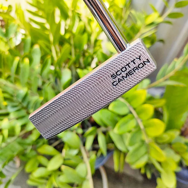  PUTTER SCOTTY CAMERON GOLO 5 ความยาว 35 นิ้ว สภาพสวยเดิมๆทุกอย่าง เสถียรขณะสโตรกลูกสูงสุด ชดเชยสูงมาก เรียกได้ว่าพัตต์ง่ายที่สุดก็ได้ น้ำหนักดีมาก ไม้กอล์ฟมือสอง ของแท้ BY NakaraLuxurious   image 4