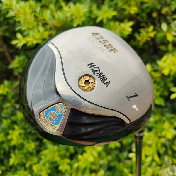 DRIVER HONMA 425RF องศา 9 ก้าน ARMRQ 856 FLEX R image 1 DRIVER HONMA 425RF องศา 9 ก้าน ARMRQ 856 FLEX R image 1
