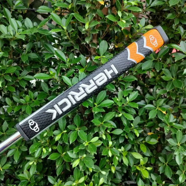 PUTTER ODYSSEY WHITE HOT RX V-LINE FANG CS ก้าน ODYSSEY PUTTER IN GOLF ความยาว 34 นิ้ว image 8 PUTTER ODYSSEY WHITE HOT RX V-LINE FANG CS ก้าน ODYSSEY PUTTER IN GOLF ความยาว 34 นิ้ว image 8