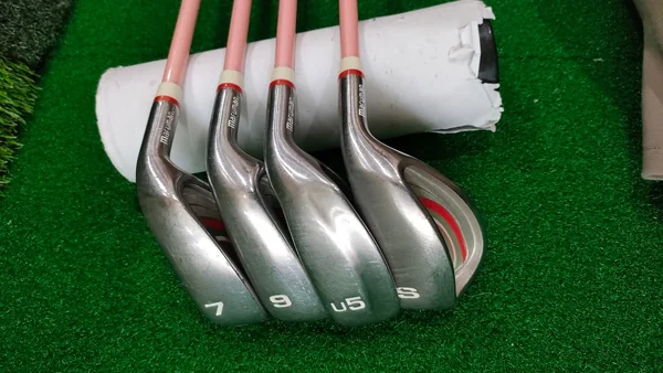 IRON SET PARIS FIGARO ไม้กอล์ฟสำหรับผู้หญิง image 2 IRON SET PARIS FIGARO ไม้กอล์ฟสำหรับผู้หญิง image 2