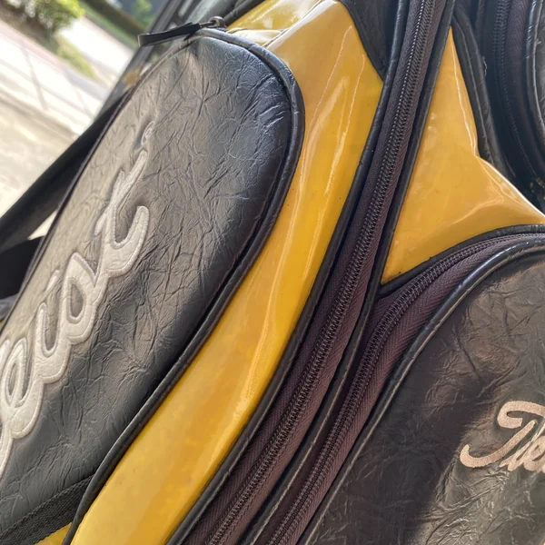 ⛳️ ถุงกอล์ฟ Titleist มือสอง งานพรีเมียมจากแบรนด์ระดับ Tour ใช้แล้วดูโปรขึ้นทันที! 🏌️♂️🔥 image 8 ⛳️ ถุงกอล์ฟ Titleist มือสอง งานพรีเมียมจากแบรนด์ระดับ Tour ใช้แล้วดูโปรขึ้นทันที! 🏌️♂️🔥 image 8