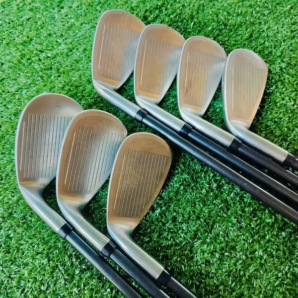 ชุดเหล็ก MIZUNO intage หน้าเด้ง!!! มีเหล็ก 5 - 9 PW SW ก้านกราไฟต์ R สภาพเดิมทั้งชุด เหล็กญี่ปุ่นพรีเมี่ยม ก้านเบา ระยะดี สปินได้ดีมาก ชดเชยความผิดพลาดได้สูง ตีง่ายมาก ไม้กอล์ฟพรีเมี่ยมมือสอง ของแท้ By NakaraLuxurious image 4 ชุดเหล็ก MIZUNO intage หน้าเด้ง!!! มีเหล็ก 5 - 9 PW SW ก้านกราไฟต์ R สภาพเดิมทั้งชุด เหล็กญี่ปุ่นพรีเมี่ยม ก้านเบา ระยะดี สปินได้ดีมาก ชดเชยความผิดพลาดได้สูง ตีง่ายมาก ไม้กอล์ฟพรีเมี่ยมมือสอง ของแท้ By NakaraLuxurious image 4
