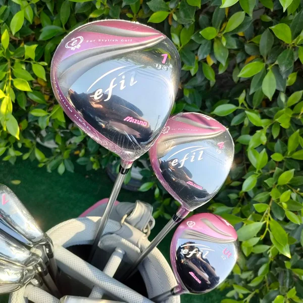 ** ไม้กอล์ฟสำหรับผู้หญิง ** FULLSET MIZUNO EFIL LADY *** สภาพสวยมากๆหลายไม้ยังไม่แกะพลาสติก *** ทั้งชุดประกอบด้วย Driver Fairway Hybrid เหล็ก 7 8 9 เเละ PW SW PUTTER EFIL ใหม่ในซีล พร้อมถุงกอล์ฟ MIZUNO ทั้งชุดพร้อมออกรอบได้เลย ไม้สุดพรีเมี่ยม จากญี่ปุ่น ด image 2 ** ไม้กอล์ฟสำหรับผู้หญิง ** FULLSET MIZUNO EFIL LADY *** สภาพสวยมากๆหลายไม้ยังไม่แกะพลาสติก *** ทั้งชุดประกอบด้วย Driver Fairway Hybrid เหล็ก 7 8 9 เเละ PW SW PUTTER EFIL ใหม่ในซีล พร้อมถุงกอล์ฟ MIZUNO ทั้งชุดพร้อมออกรอบได้เลย ไม้สุดพรีเมี่ยม จากญี่ปุ่น ด image 2