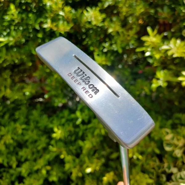 PUTTER WILSON DEEP RED ความยาว 34 นิ้ว ก้าน WILSON SHAFT สภาพสวย กริพสวย น้ำหนักแบบดีมาก กะระยะได้ดี หน้าสัมผัสยูรีเทน ทั้งนุ่มและเกาะไลน์!!! ไม้กอล์ฟมือสอง ของแท้ BY NakaraLuxurious image 2 PUTTER WILSON DEEP RED ความยาว 34 นิ้ว ก้าน WILSON SHAFT สภาพสวย กริพสวย น้ำหนักแบบดีมาก กะระยะได้ดี หน้าสัมผัสยูรีเทน ทั้งนุ่มและเกาะไลน์!!! ไม้กอล์ฟมือสอง ของแท้ BY NakaraLuxurious image 2