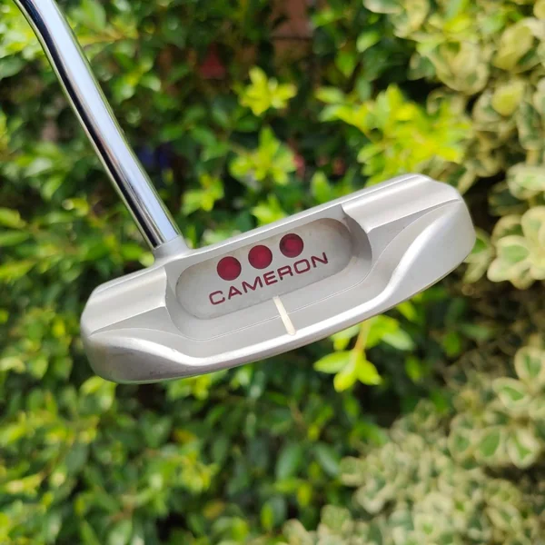 PUTTER TITLEIST SCOTTY CAMERON STUDIO SELECT FASTBACK NO.1 ความยาว 34 นิ้ว สวยเดิมทุกอย่าง รุ่นนี้พัตต์ดีมากๆ พัตต์ง่ายกว่า STUDIO มาก เพราะมีการชดเชยเพิ่มเยอะมาก และเช่นเดิม น้ำหนัก และหน้าสัมผัส เป็นอันดับ 1 ในใต้หล้า image 3 PUTTER TITLEIST SCOTTY CAMERON STUDIO SELECT FASTBACK NO.1 ความยาว 34 นิ้ว สวยเดิมทุกอย่าง รุ่นนี้พัตต์ดีมากๆ พัตต์ง่ายกว่า STUDIO มาก เพราะมีการชดเชยเพิ่มเยอะมาก และเช่นเดิม น้ำหนัก และหน้าสัมผัส เป็นอันดับ 1 ในใต้หล้า image 3