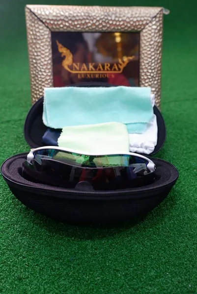 เเว่นตามือสอง oakley radarlock 009206-27 131 image 1 เเว่นตามือสอง oakley radarlock 009206-27 131 image 1